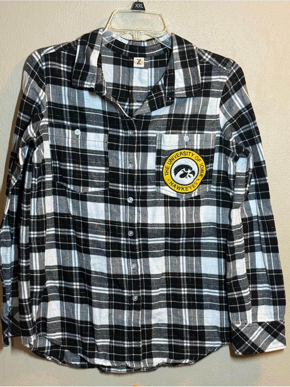 Women’s Zoozatz University of Iowa Hawkeyes Plaid Flannel Sz med